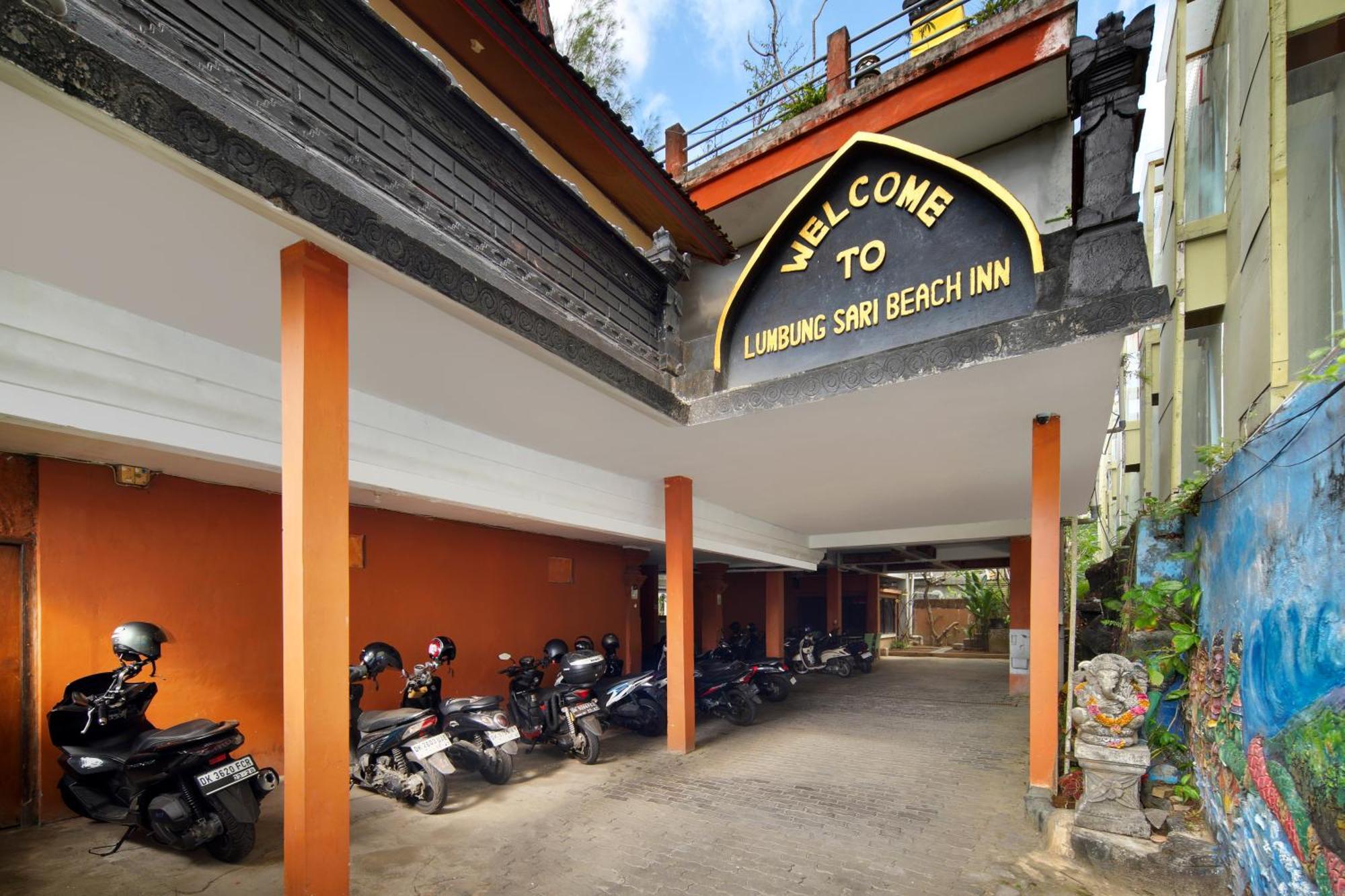 Hotel Lumbung Sari Legian Esterno foto
